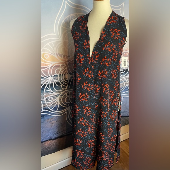 LuLaRoe Jackets & Blazers - LuLaRoe XS JOY Women's Vest - Black with Red and Blue Leaf Pattern